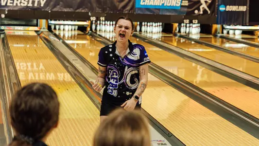 SFA Bowling splits day one of the 2025 NCAA Arlington Regional