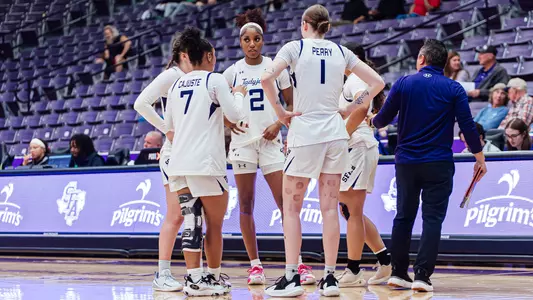 team huddle during media timeout