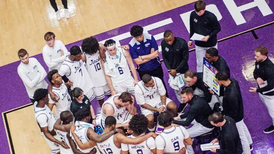 SFA MBB timeout huddle vs. UIW (1-12-26)