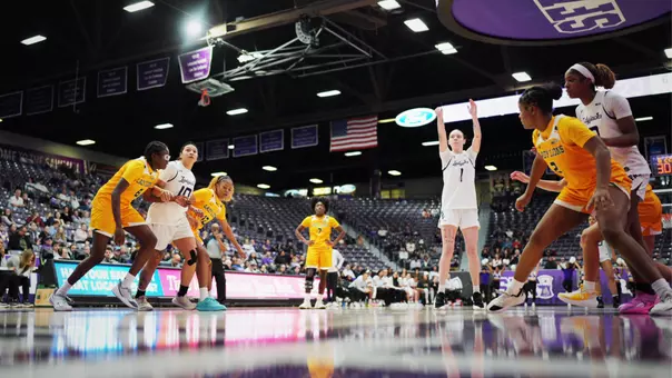 myka perry shooting a free throw
