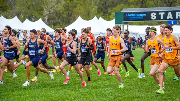 SFA XC Men running at Pre-Nats