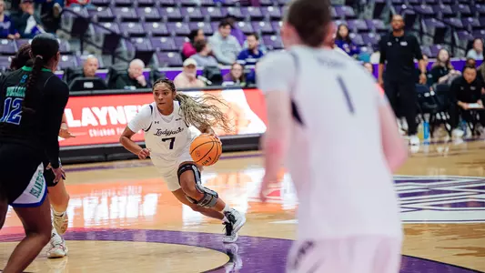 Lydia Cajuste dribbling vs TAMUCC (12-17-25)
