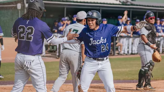 Julian Swift scores run vs. MVSU (2-13-26)