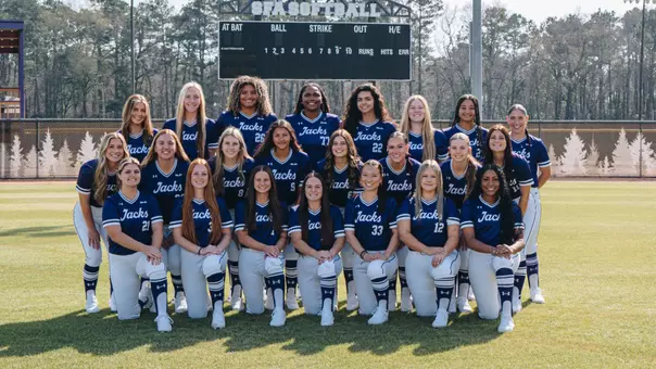 2026 SFA Softball Team