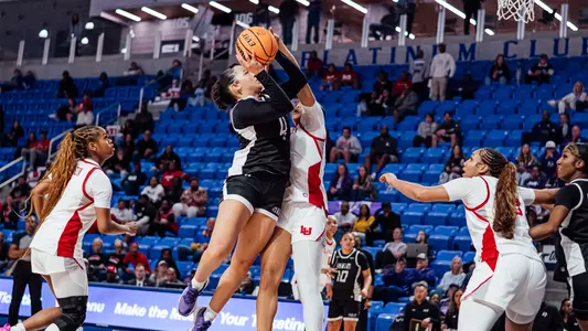 Ashlyn Traylor-Walker going for a layup vs Lamar (3-11-26)