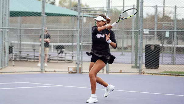 Antonella Taco vs UNO