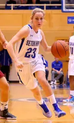 Tara Inman knocked down a pair of clutch 3-pointers at Penn State on Saturday.