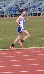 Kevin Walsh picked up a 5,000m victory for the Seton Hall men at the Stockton Invitational