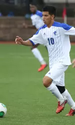 Victor Manosalvas played the role of creator on Saturday, finishing with three assists