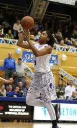 Tabatha Richardson-Smith scored 25 points, including eight in the final 47 seconds, to lead the Pirates on Sunday.
