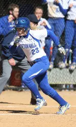 Alexis Walkden hit .455 in a 4-1 week