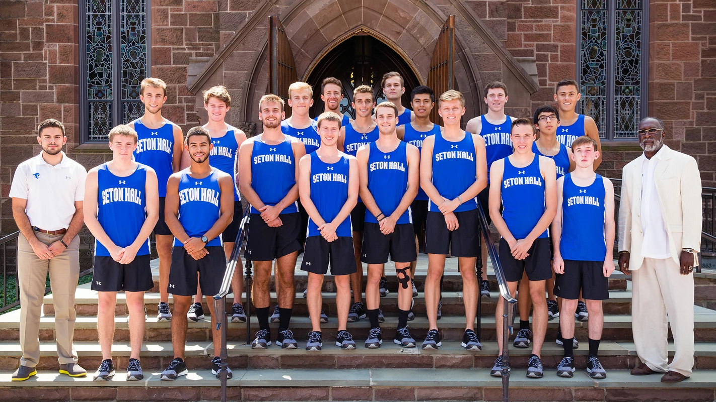 2016 Men's Cross Country Team Photo