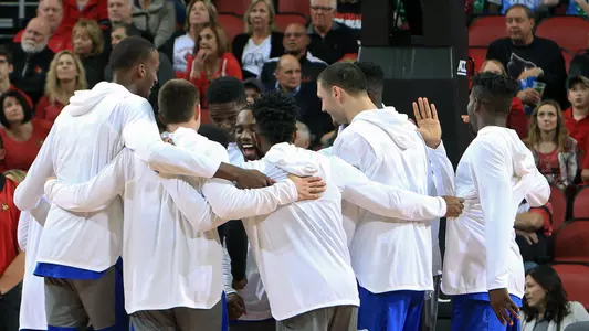 Team pregame before Louisville