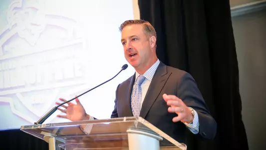 Pat Lyons Speaking