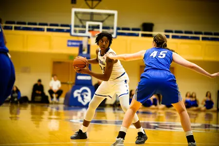 Shadeen Samuels vs. Creigh