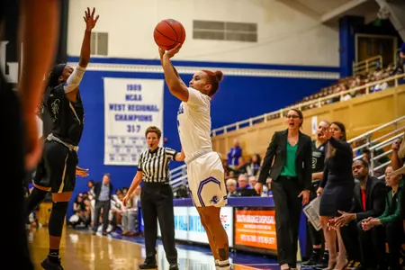 Kaela Hilaire lay-up