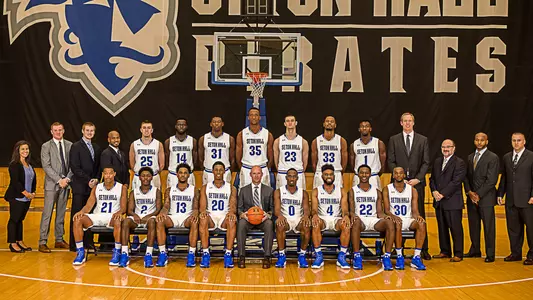 2017-18 Men's Basketball Full Team Photo
