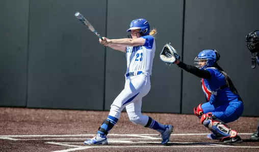 Alexis Walkden batting