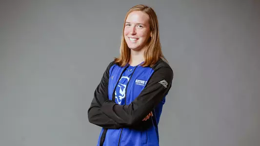 Madeline Bachand Pose