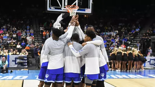 Team Huddle Pregame vs. Wofford