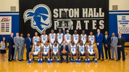2019-20 Men's Basketball Team Photo