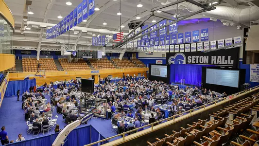 The 2018 Beefsteak Tip-Off Dinner Crowd 1920x1080