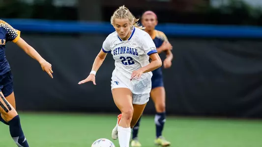 Caroline Lipton possesses the ball against La Salle
