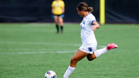 Emma Sheehan taking a free kick against NJIT.