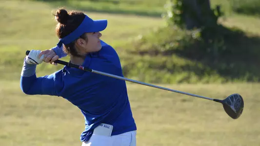 Ginevra Zavagli tees off at the 2022 BIG EAST Championship.