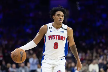 Jared Rhoden with the ball for the Detroit Pistons