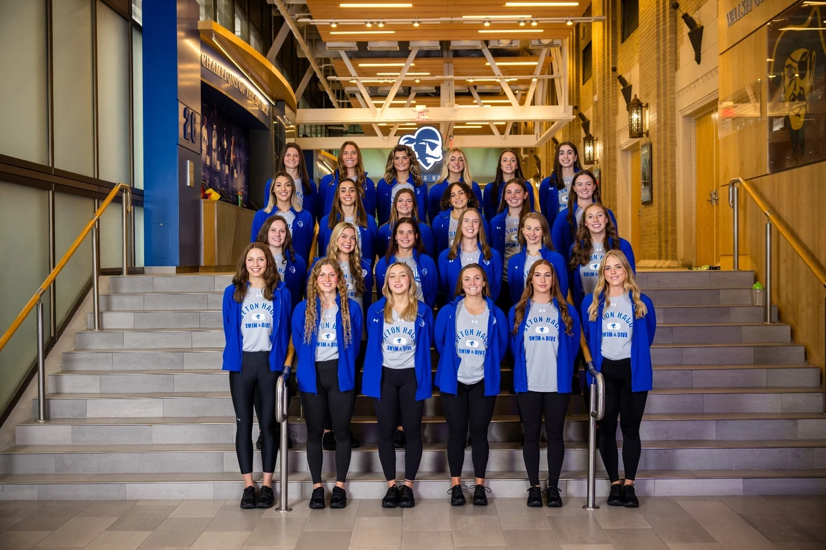 23-24 WSWIM Team Photo