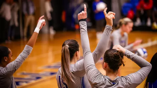 Seton Hall volleyball team gets ready for match point against Providence on Sept. 22.