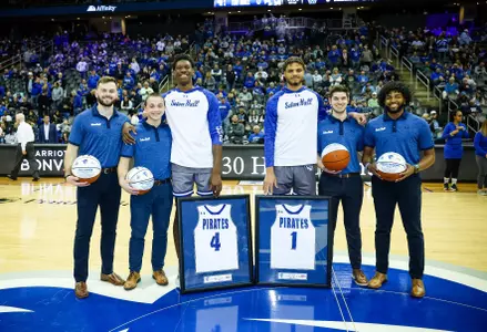 2023 Senior Night photo with senior managers and student-athletes