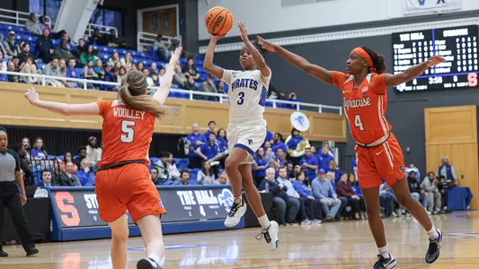 Lauren Park-Lane drives to the hoop against Syracuse on March 20