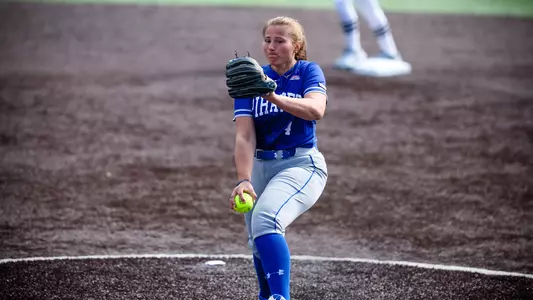 Kelse Carr Pitching