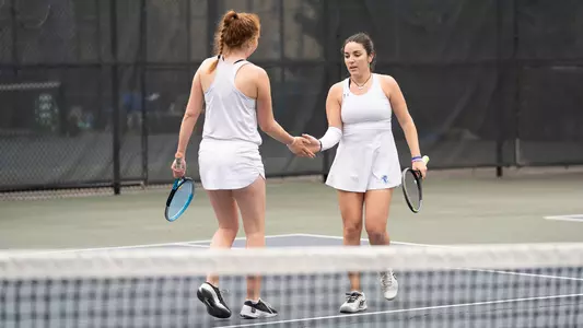 Emily O'Donovan High Fives Aina Plana Ventosa