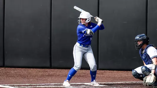 Abby Wingo batting