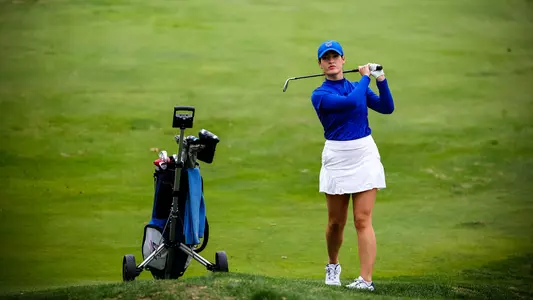 Ginevra Zavagli takes a shot during a practice in the fall of 2022.