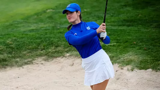 Ginevra Zavagli takes a swing during a practice round in 2022