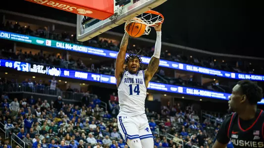 Dre Davis Dunking vs. UConn