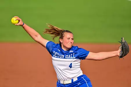 Kelsey Carr Throwing a pitch