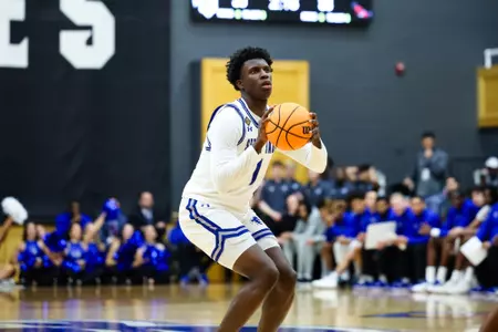 Kadary Richmond Shooting a Jumper Against Saint Joseph's