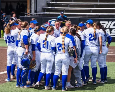 Huddle During BET Game Against Butler