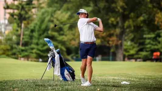 Jace Hulett tees off during a practice round in the fall of 2025.