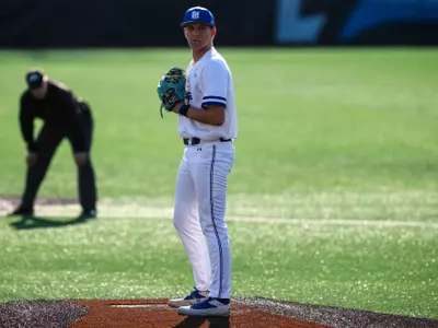 Steven Svenson pitching