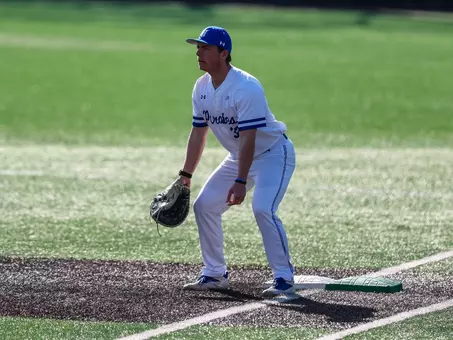 Frankie Scrivanic fielding