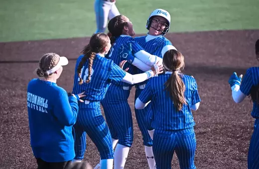 Lea Kosinski Walk off