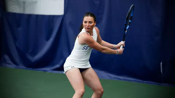 Ellie Coe 2025-26 Action Photo