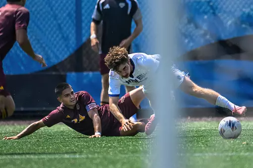 Charlie Herley vs Iona
