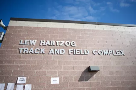 photos sports c track auto original 8608050 jpeg